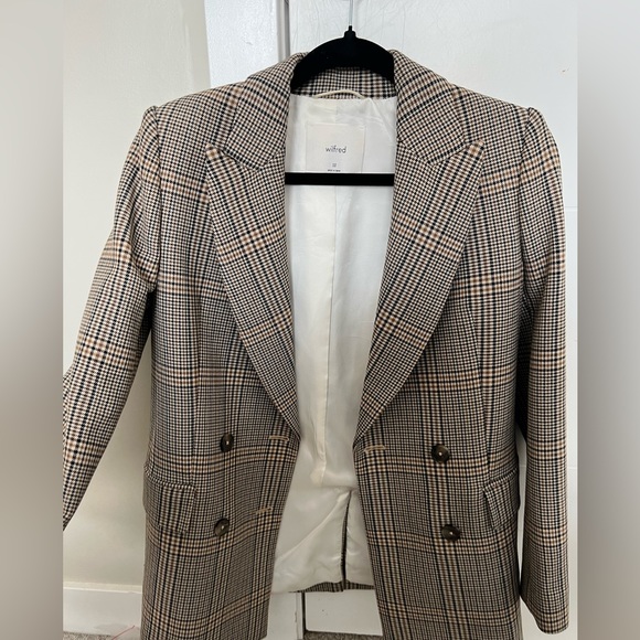 Aritzia Wilfred Blazer - Picture 1 of 3